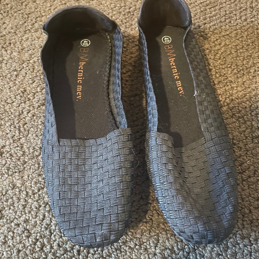Amazing bernie mev slip-ons